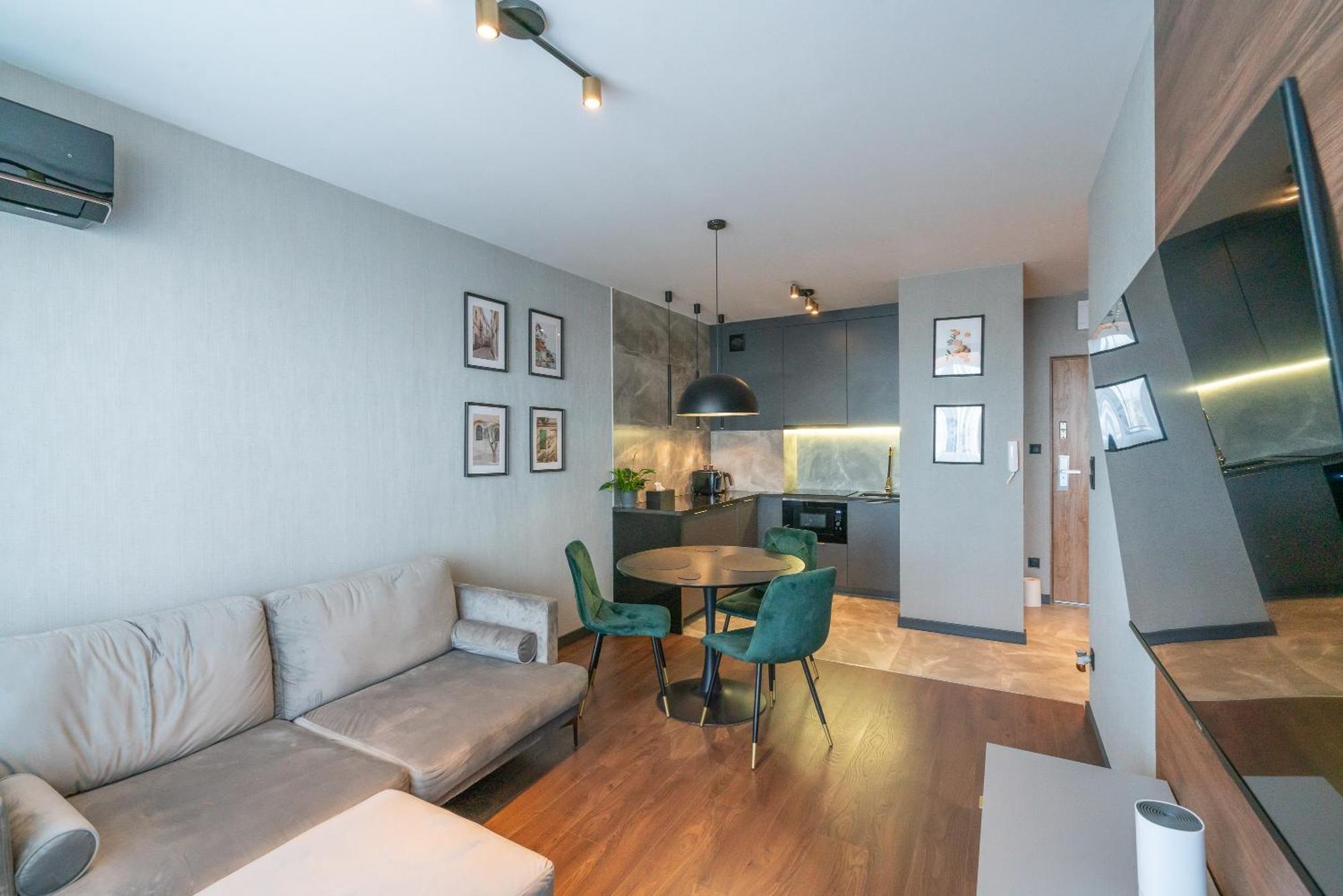 Noche Apartamenty Premium เบียวา พอดลาสกา ภายนอก รูปภาพ